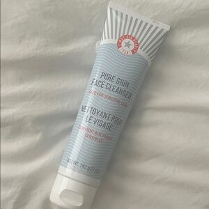 First Aid Beauty Pure Skin Face Cleanser - Light Blue and White